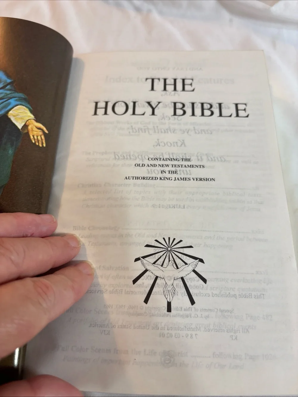 Holy Bible Dove of Peace - White Cover